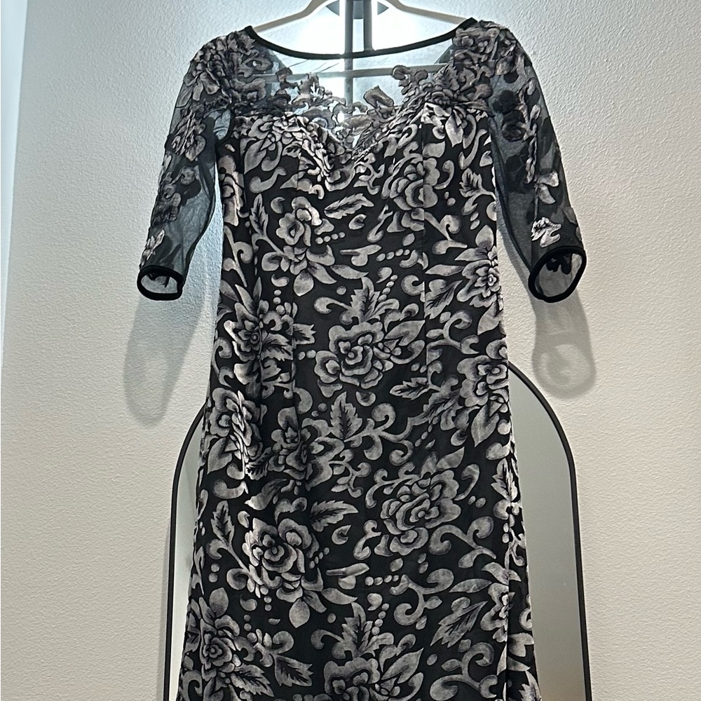 Brand new with tags evening dress - Picture 3 of 7